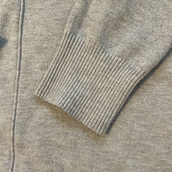 Dreamers Sweater - Picture 5 of 5